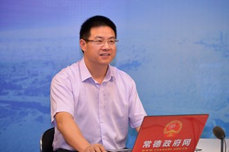 石門縣委副書記、縣長郭碧勛做客常德政府網(wǎng)站