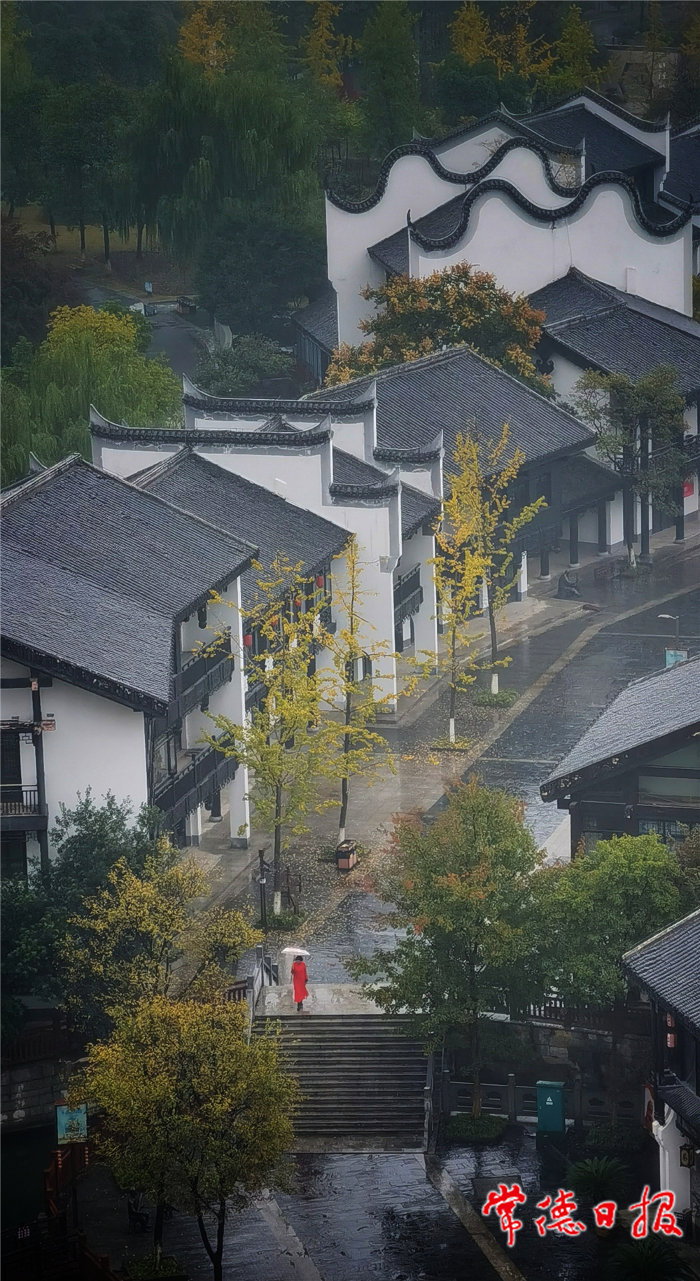 sj許厚明-雨巷秋韻-1.jpg