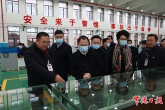 周振宇調(diào)研教育工作時(shí)指出 堅(jiān)持教育優(yōu)先發(fā)展 辦好人民滿意教育