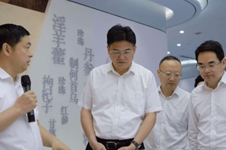 羅毅君在漢壽縣宣講習(xí)近平總書記考察湖南重要講話和指示精神并開展調(diào)研