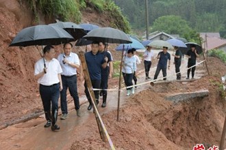 周振宇赴桃源縣督導(dǎo)防汛察看災(zāi)情強(qiáng)調(diào)：打好防汛抗災(zāi)硬仗 確保人民群眾生命財(cái)產(chǎn)安全