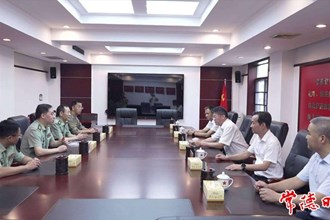 羅毅君帶隊(duì)開展八一建軍節(jié)前走訪慰問活動(dòng)
