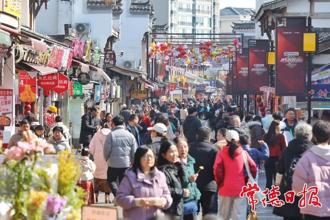 【我們的節(jié)日?春節(jié)】除夕，柳葉湖旅游度假區(qū)游人如織