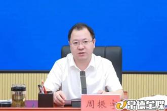政務(wù)服務(wù)便民熱線-市長走進政務(wù)服務(wù)便民熱線