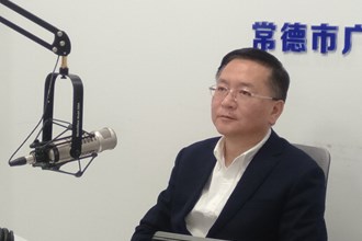 政務(wù)服務(wù)便民熱線-常德市人民政府副市長周代惠走進(jìn)政務(wù)服務(wù)便民熱線